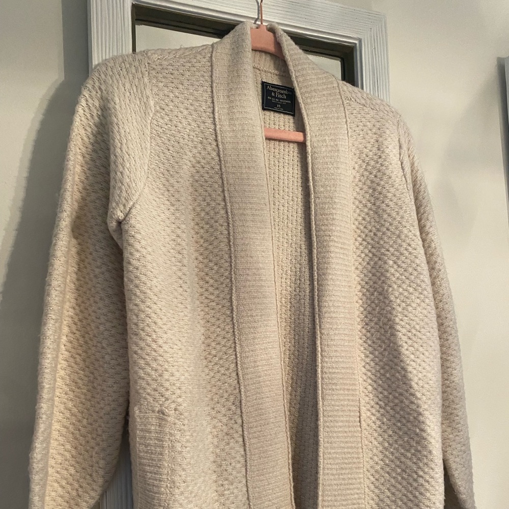 Abercrombie cardigan